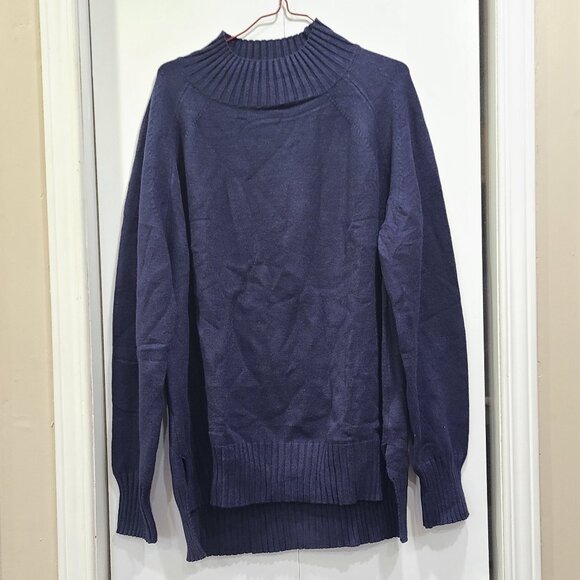 🔥Any 2 for $20🔥 NWOT Navy blue turtle neck, loose fit knit Pullover s - Picture 1 of 4